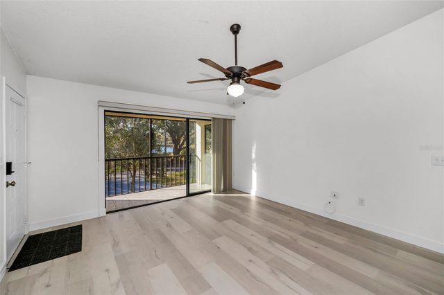 3377 CRYSTAL COURT E E, Palm Harbor, FL 34685