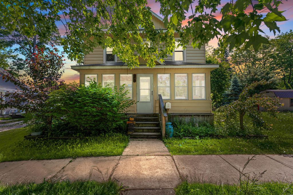 119 S Manning Street, Hillsdale City, MI 49242