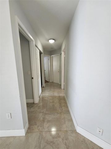 13955 Langley Place, Davie, FL 33325