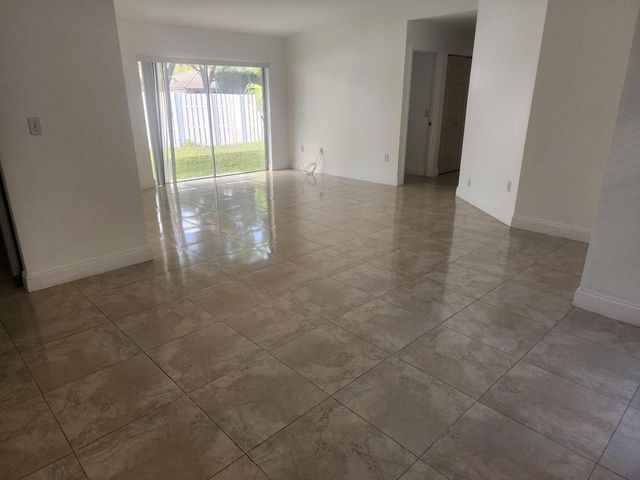 13955 Langley Place, Davie, FL 33325