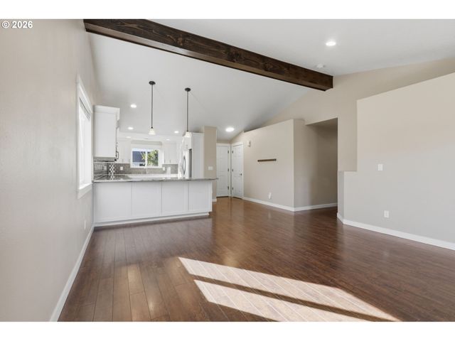 2607 DUKE St, Woodburn, OR 97071