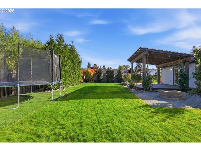 2607 DUKE St, Woodburn, OR 97071
