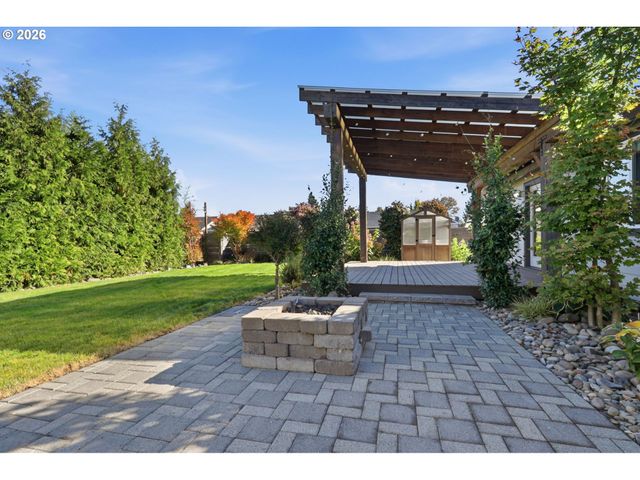 2607 DUKE St, Woodburn, OR 97071
