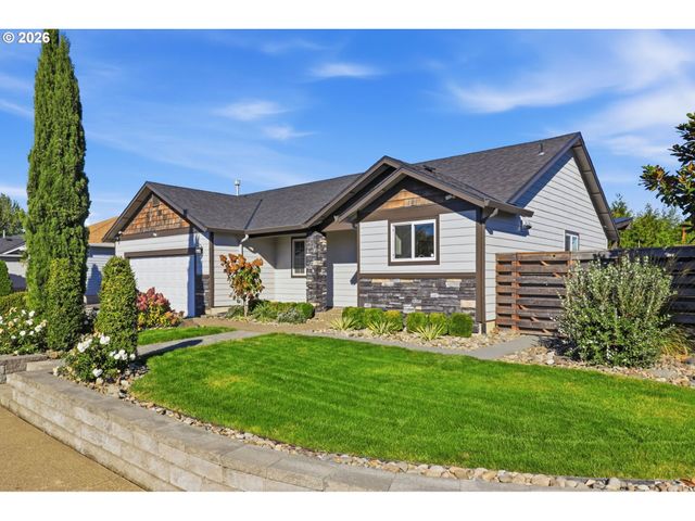 2607 DUKE St, Woodburn, OR 97071