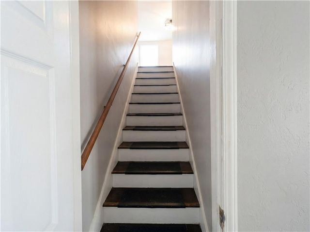 715 E 72nd Terrace, Kansas City, MO 64131