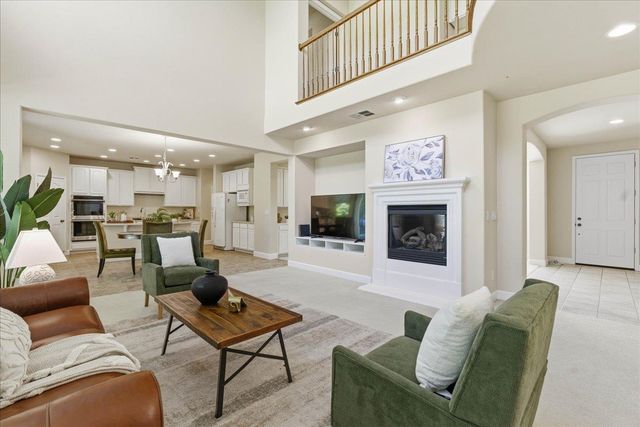 6128 Big Bend Dr, Roseville, CA 95678