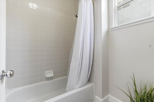 6128 Big Bend Dr, Roseville, CA 95678