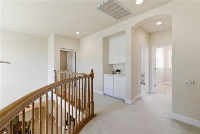 6128 Big Bend Dr, Roseville, CA 95678