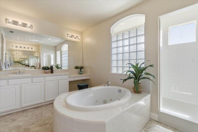 6128 Big Bend Dr, Roseville, CA 95678