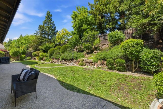 6128 Big Bend Dr, Roseville, CA 95678