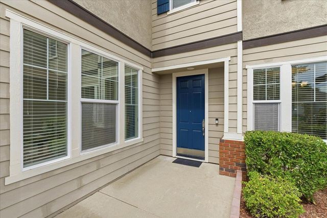 6128 Big Bend Dr, Roseville, CA 95678