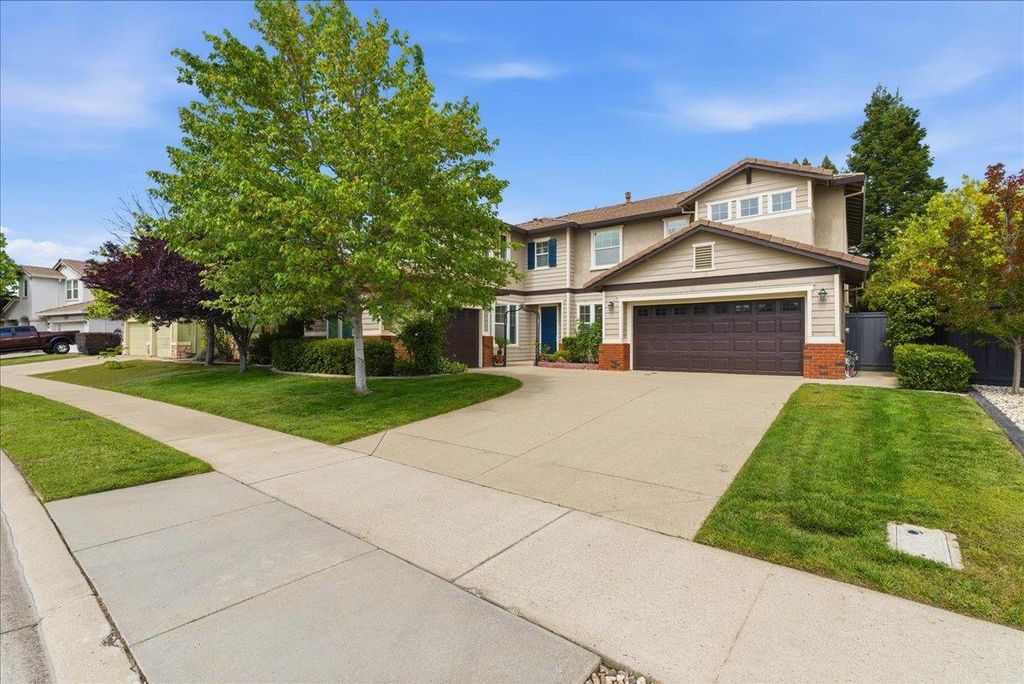 6128 Big Bend Dr, Roseville, CA 95678