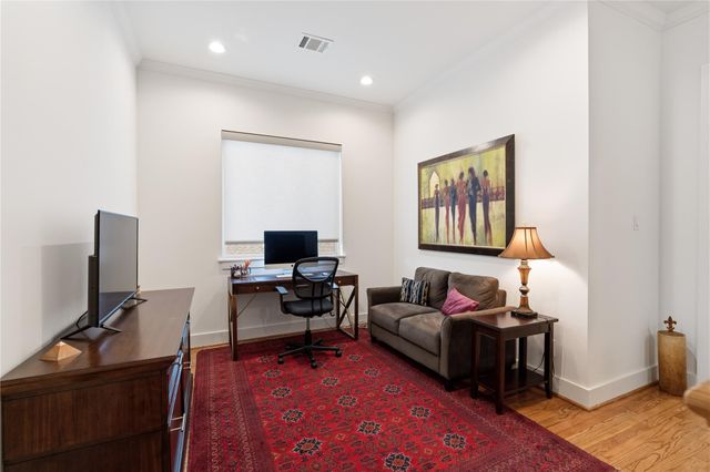 1522 Lawrence Street, Houston, TX 77008