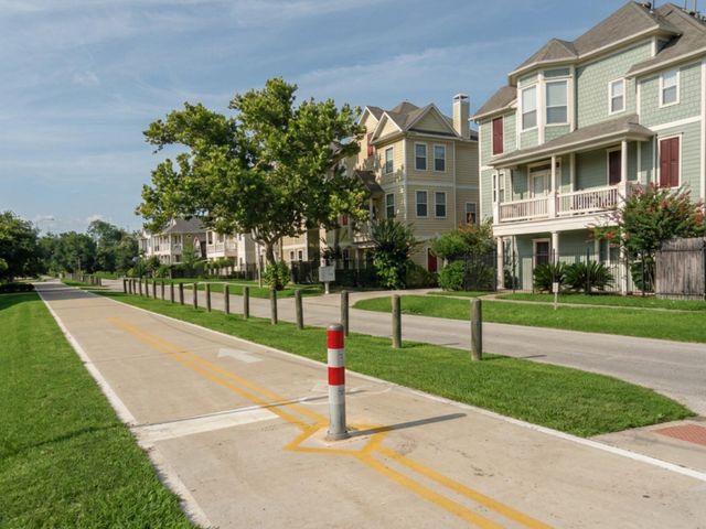 1522 Lawrence Street, Houston, TX 77008