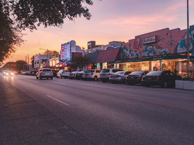 1522 Lawrence Street, Houston, TX 77008