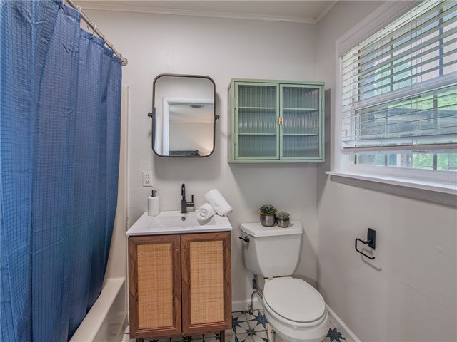 2634 Old Wire Road, Fayetteville, AR 72703