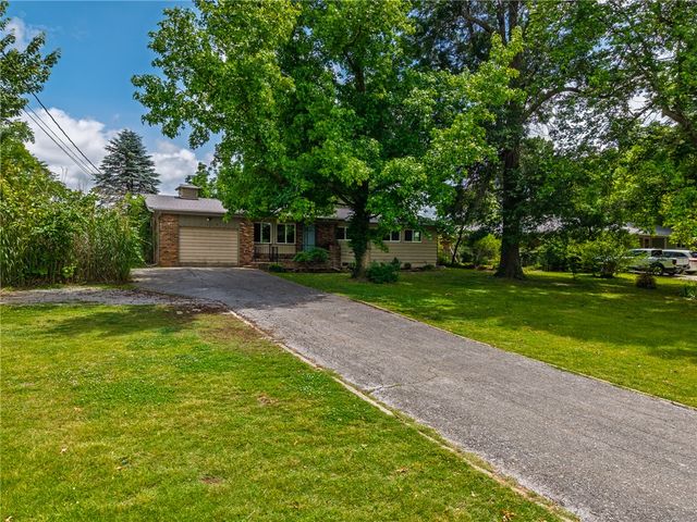2634 Old Wire Road, Fayetteville, AR 72703