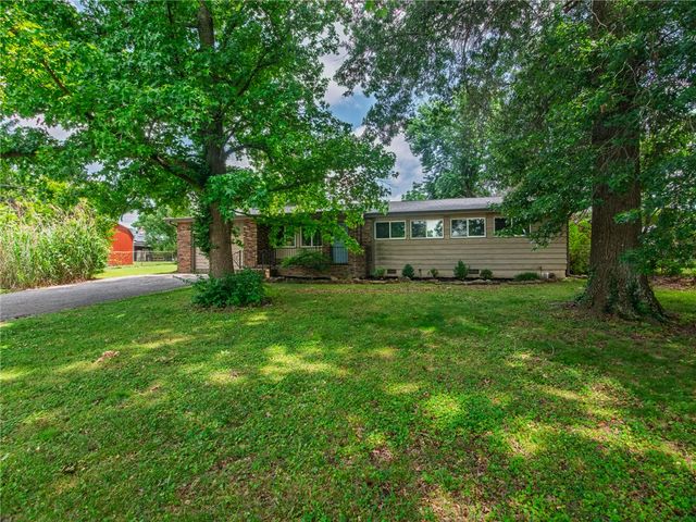 2634 Old Wire Road, Fayetteville, AR 72703