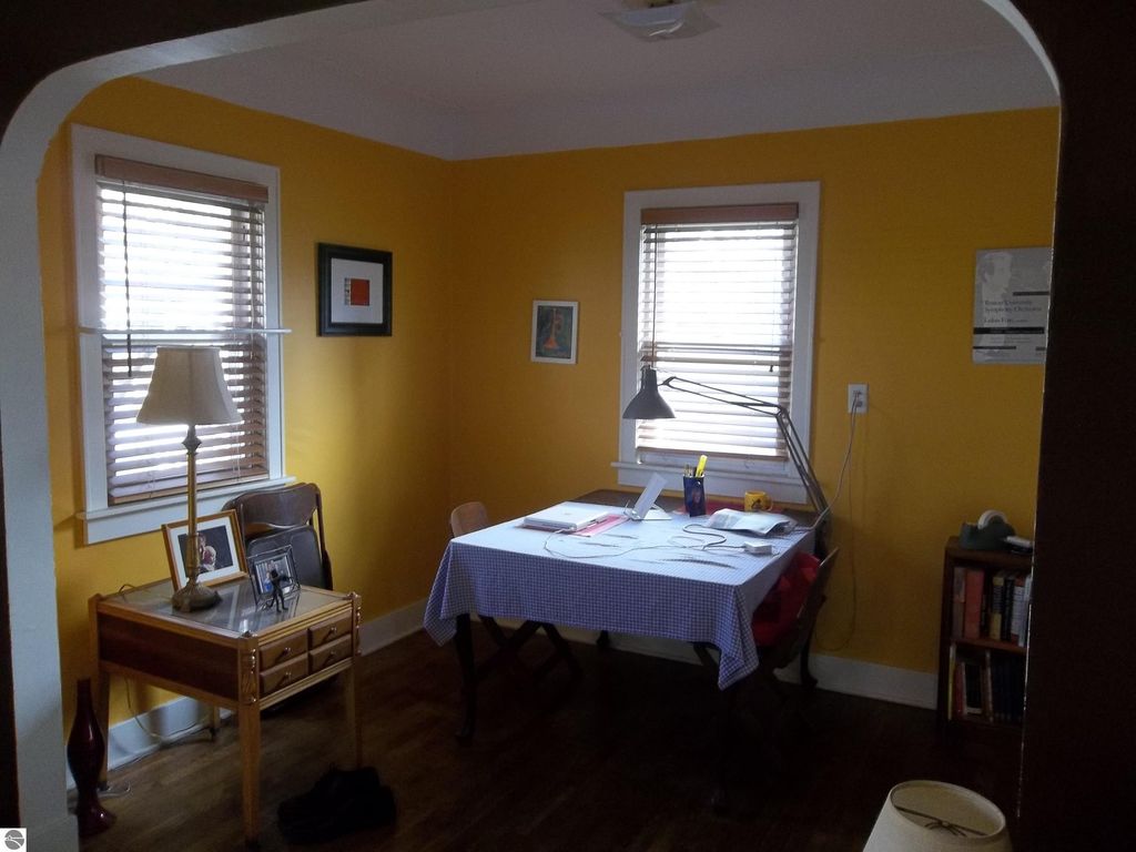 Image 9 of property listing at 406 S Kinney, Mt Pleasant, MI 48858