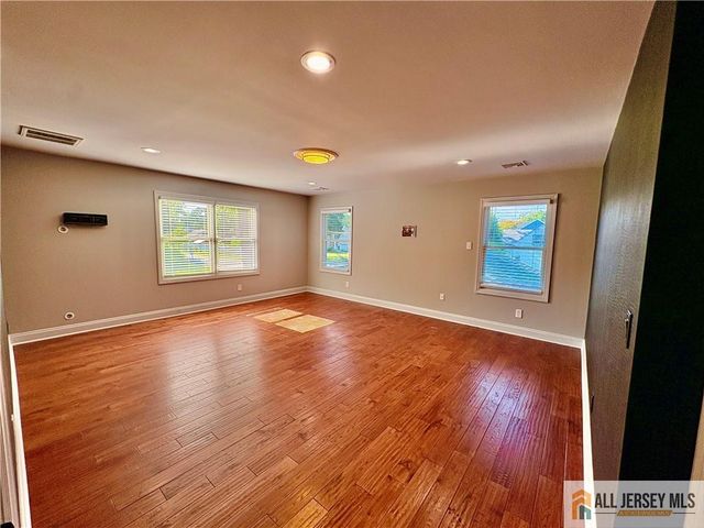 1509 Kenyon Avenue, South Plainfield, NJ 07080