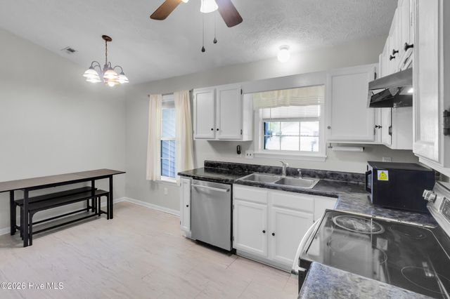 138 Leslie Lane, Havelock, NC 28532