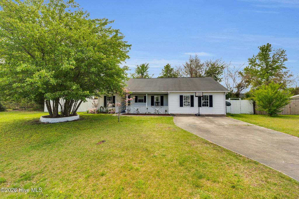 138 Leslie Lane, Havelock, NC 28532