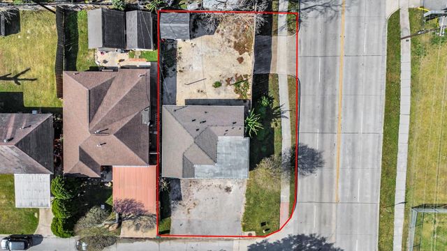 2102 Dewberry Lane, Pasadena, TX 77502