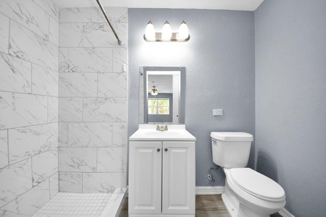 2102 Dewberry Lane, Pasadena, TX 77502