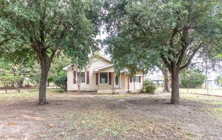 801 S Sutton Street, Mabank, TX 75147
