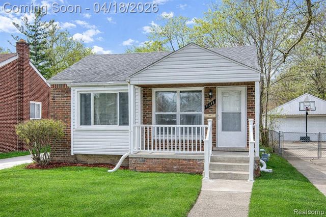 11395 Hazelton, Redford, MI 48239
