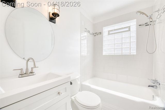 11395 Hazelton, Redford, MI 48239