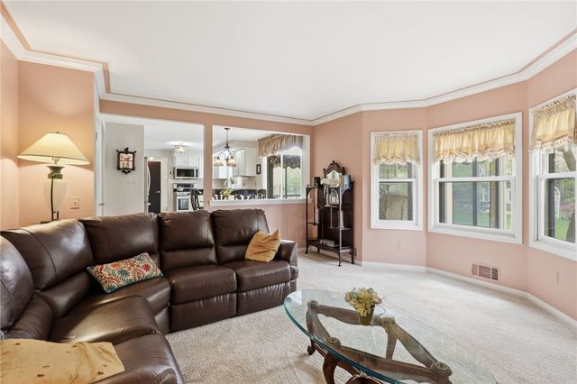 133 Melwood Drive, Greece, NY 14626