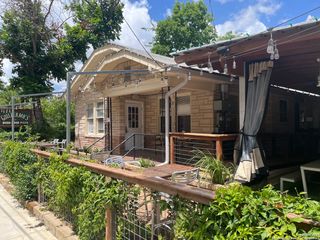 1216 AUSTIN ST, San Antonio, TX 78208