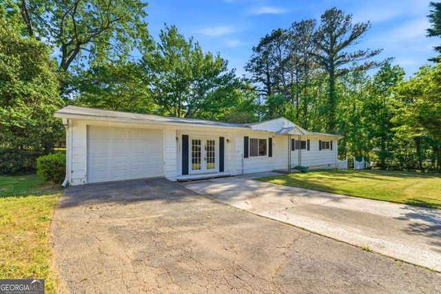 1303 Cottonwood Court NW, Kennesaw, GA 30152