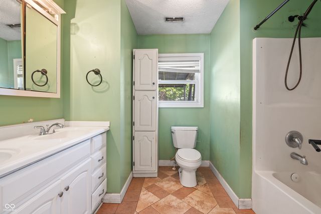 1605 Douglas Lane, Lebanon, IN 46052