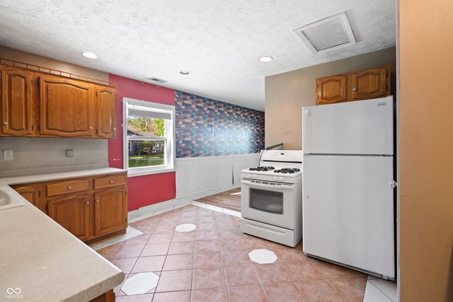 1605 Douglas Lane, Lebanon, IN 46052
