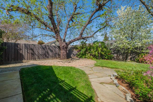 5261 K St, Sacramento, CA 95819