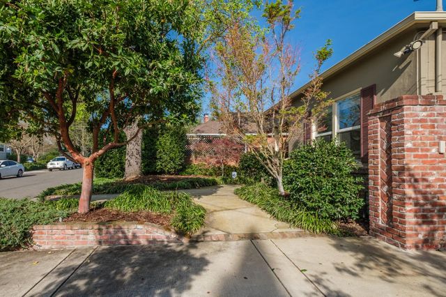 5261 K St, Sacramento, CA 95819