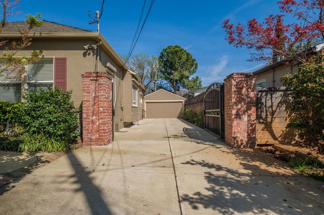 5261 K St, Sacramento, CA 95819
