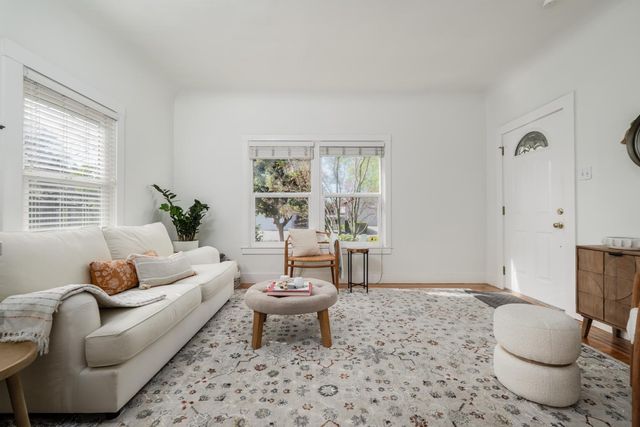 5261 K St, Sacramento, CA 95819