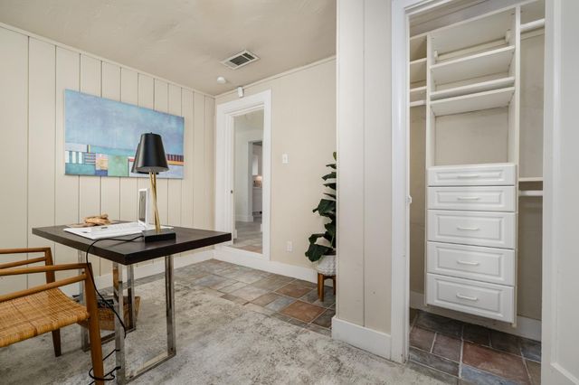 5261 K St, Sacramento, CA 95819