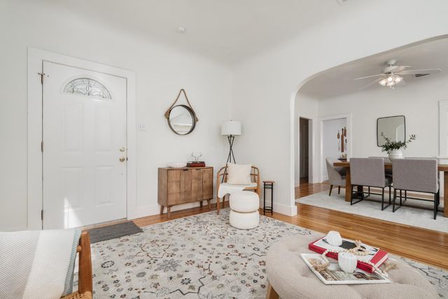 5261 K St, Sacramento, CA 95819