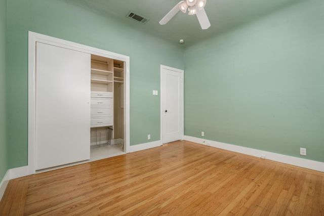 5261 K St, Sacramento, CA 95819