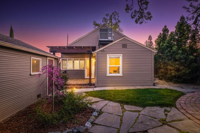 5261 K St, Sacramento, CA 95819