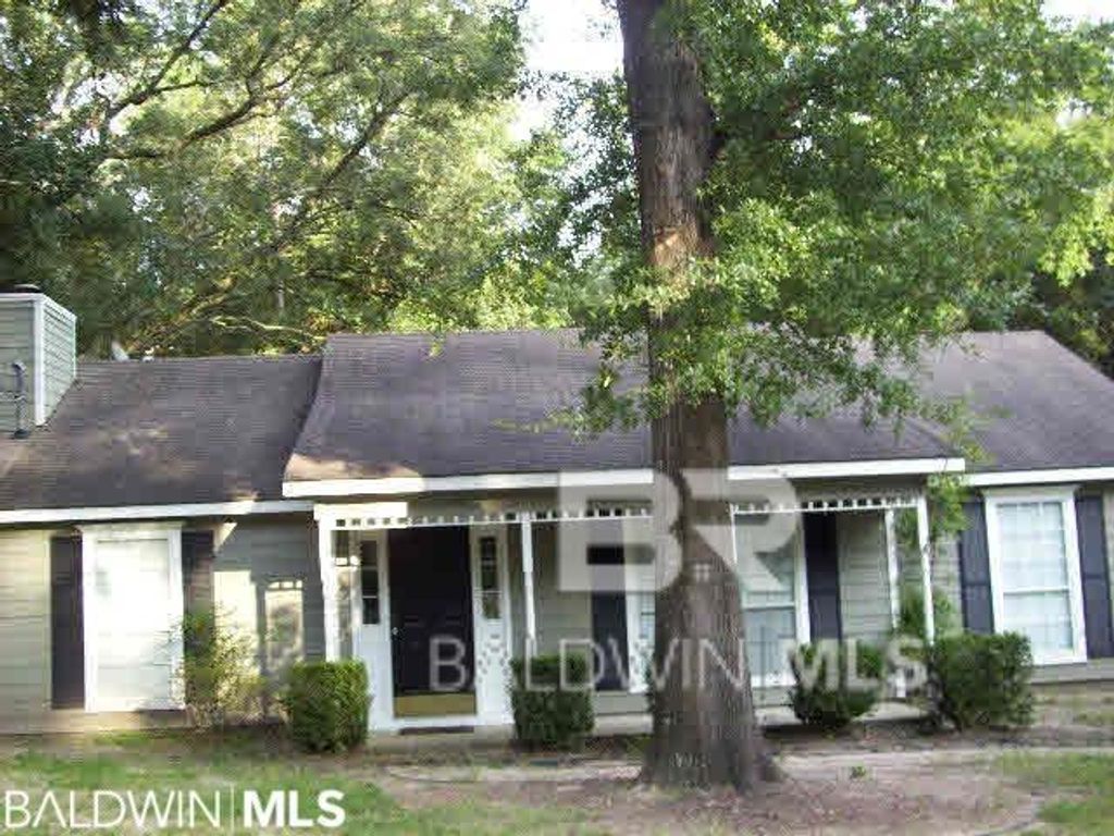 154 Brentwood Drive, Daphne, AL 36526