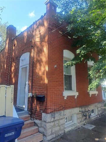 3723 Marine Avenue, St Louis, MO 63118