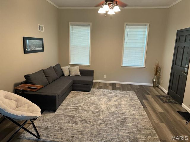 3723 Marine Avenue, St Louis, MO 63118
