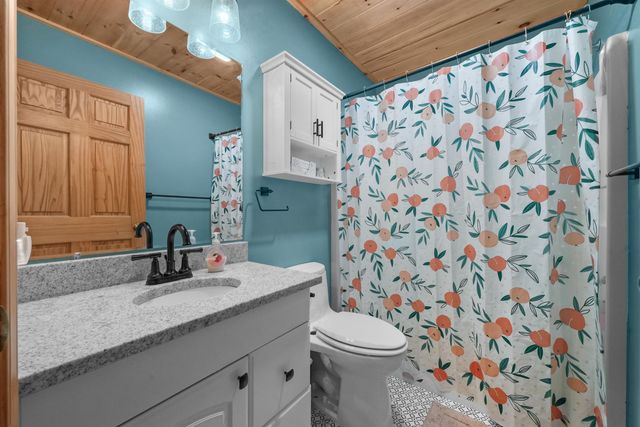 105 Marigold Lane, Roscommon Twp, MI 48629