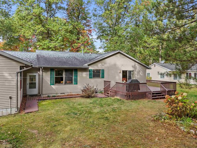 105 Marigold Lane, Roscommon Twp, MI 48629