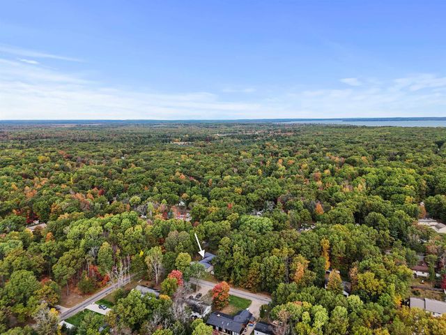 105 Marigold Lane, Roscommon Twp, MI 48629